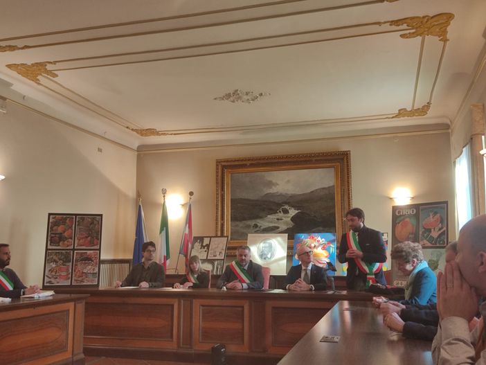 Al via in Piemonte la Banca regionale del plasma Covid-19. Tra i primi donatori il Governatore Cirio Al via in Piemonte la Banca regionale del plasma Covid-19. Tra i primi donatori il Governatore Cirio