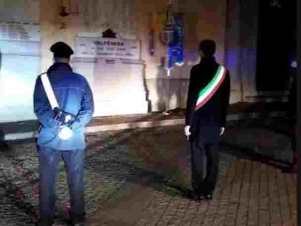 Valfenera con una cerimonia ha ricordato il &quot;suo&quot; Mario D'Orfeo, morto sabato a 55 anni [VIDEO]