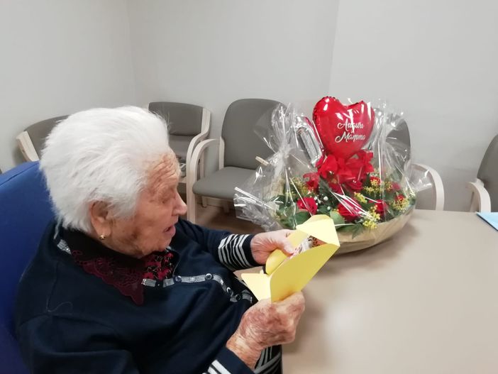 Angela Pecetto festeggia 101 anni Angela Pecetto festeggia 101 anni