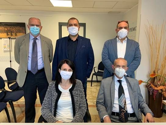 Da sinistra in piedi Alessio Cochis (Confartigianato Imprese Piemonte - dirigente), Giorgio Felici (Confartigianato Imprese Piemonte - presidente), Filippo Provenzano (CNA Piemonte - segretario). Seduti, da sinistra Francesca Coalova (Casartigiani Piemonte - portavoce) e Fabrizio Actis (CNA Piemonte - presidente) Da sinistra in piedi Alessio Cochis (Confartigianato Imprese Piemonte - dirigente), Giorgio Felici (Confartigianato Imprese Piemonte - presidente), Filippo Provenzano (CNA Piemonte - segretario). Seduti, da sinistra Francesca Coalova (Casartigiani Piemonte - portavoce) e Fabrizio Actis (CNA Piemonte - presidente)