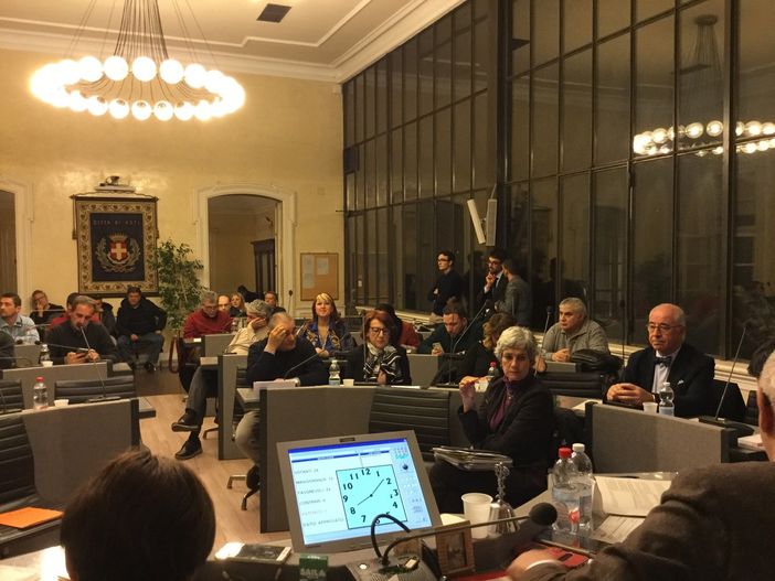 In consiglio comunale Iole Chiorra subentra a Silvio Simonazzi dimissionario In consiglio comunale Iole Chiorra subentra a Silvio Simonazzi dimissionario