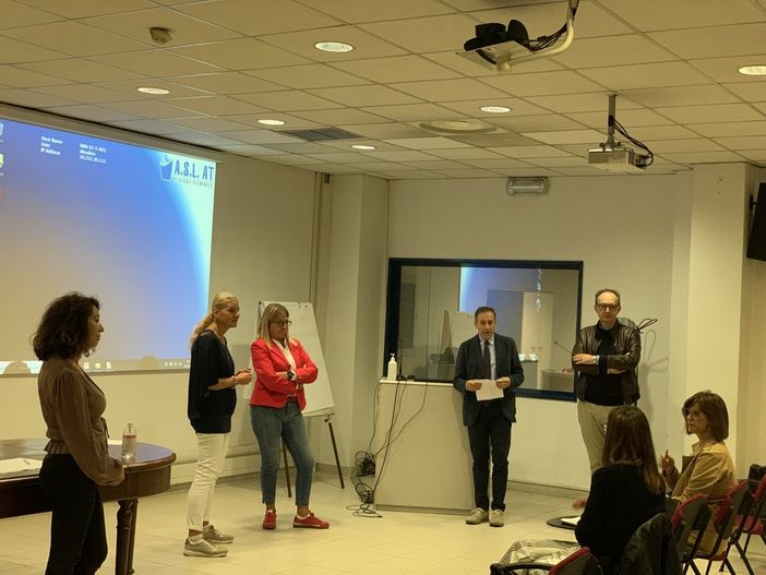 L'apertura del corso, da sinistra: Alessia Linsalata, Mariuccia Mutton, Renza Berruti, Francesco Arena, Roberto Zanelli