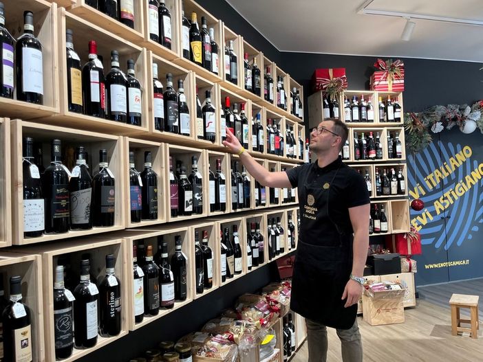 Il sommelier Paolo Noto Il sommelier Paolo Noto