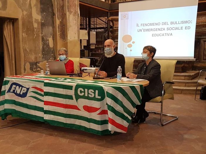 Presentato a Villanova il libro dell'astigiano Riccardo Fassone 'Con le ali di Icaro'