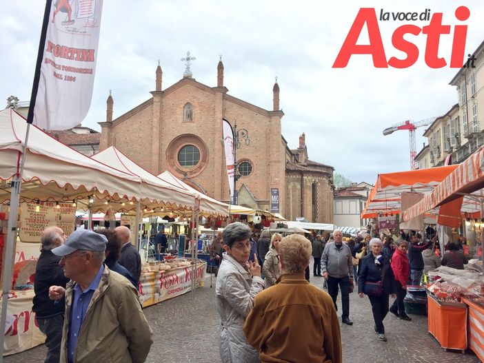 Le foto della Fiera Carolingia di oggi