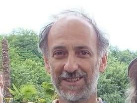 Asti, nel giorno del funerale di Roberto Genta, una bella lettera di un gruppo di insegnanti accompagna il suo "passaggio"