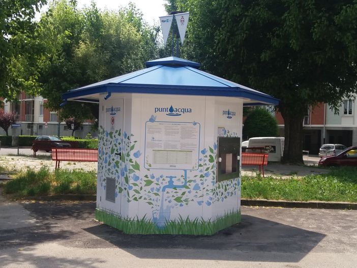 La casetta dell'acqua in piazzale Manina La casetta dell'acqua in piazzale Manina