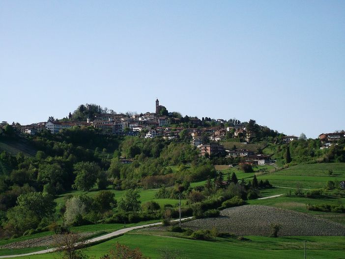 Veduta di Cocconato, tratta da Wikipedia (Di Andrea Marchisio - Opera propria, CC BY-SA 3.0, https://commons.wikimedia.org/w/index.php?curid=19012217)