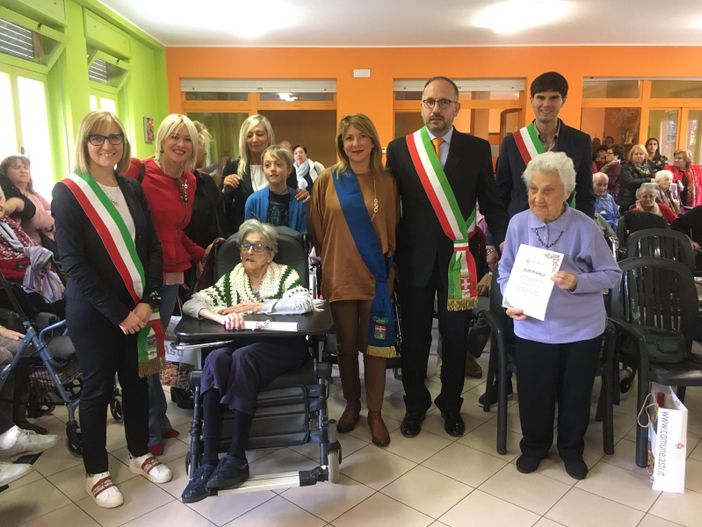 Asti, festeggiate due neo centenarie alla Casa di Riposo Marello