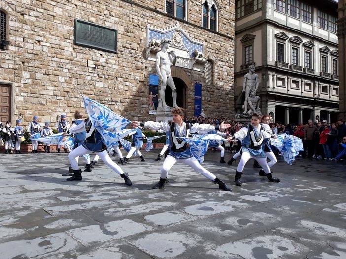 Il Borgo Viatosto porta il sole a Firenze