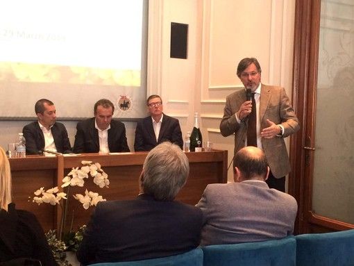 L'intervento del sindaco Icardi durante l'incontro di venerdì alla Casa dell'Asti