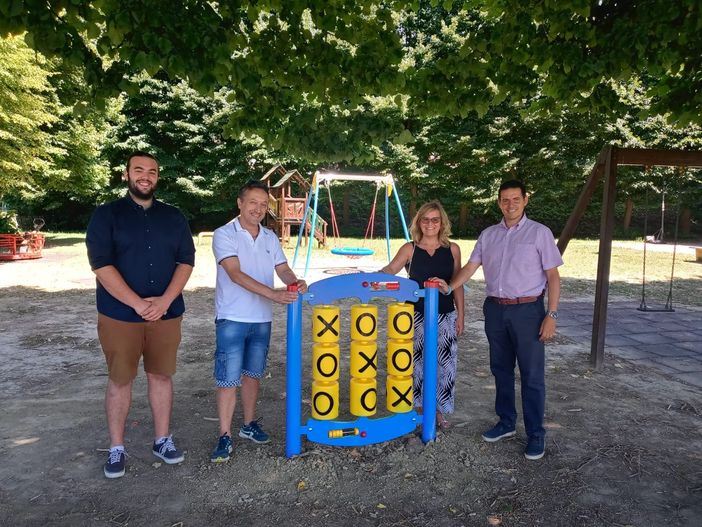 Da destra il sindaco Aldo Allineri, vicesindaco Luigina Terzano, assessore Claudio Bevilacqua e consigliere Matteo Lo Sardo