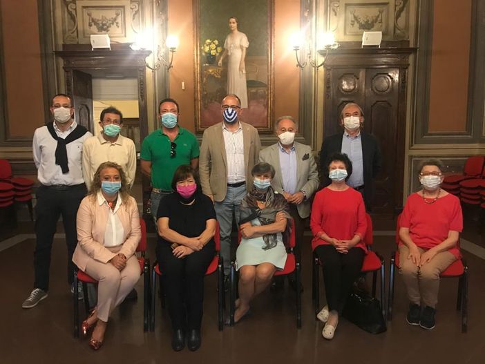 Rendere autonome le Rsa nell'eseguire i tamponi e corsi di formazione per operatori