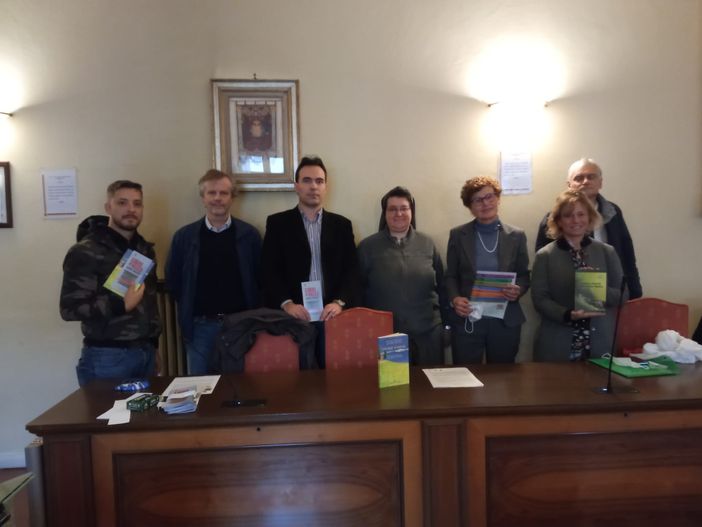 Torna in presenza Libri in Nizza e lo fa in forma 'itinerante'. Tra gli ospiti Stefania Bertola e Domenico Quirico