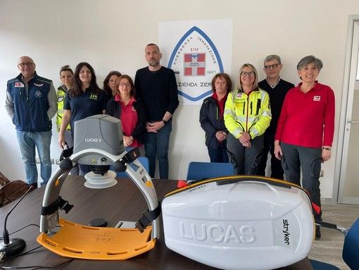 Nuove forze per affrontare l'arresto cardiaco: distribuiti 33 massaggiatori automatici al 118 regionale