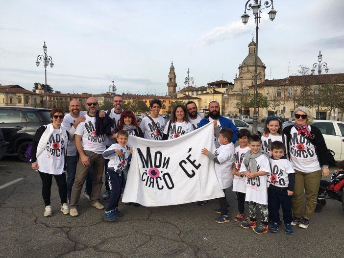 Un gruppo di fans di Mon Circo al Fantasy Festival di Casale