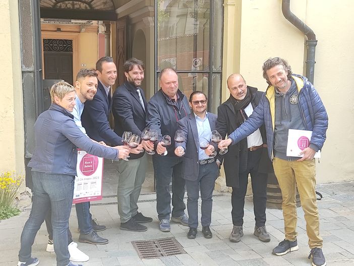 Nizza è Barbera 2023: 70 produttori da incontrare con 400 etichette in degustazione di Barbera d'Asti docg e Nizza docg Nizza è Barbera 2023: 70 produttori da incontrare con 400 etichette in degustazione di Barbera d'Asti docg e Nizza docg