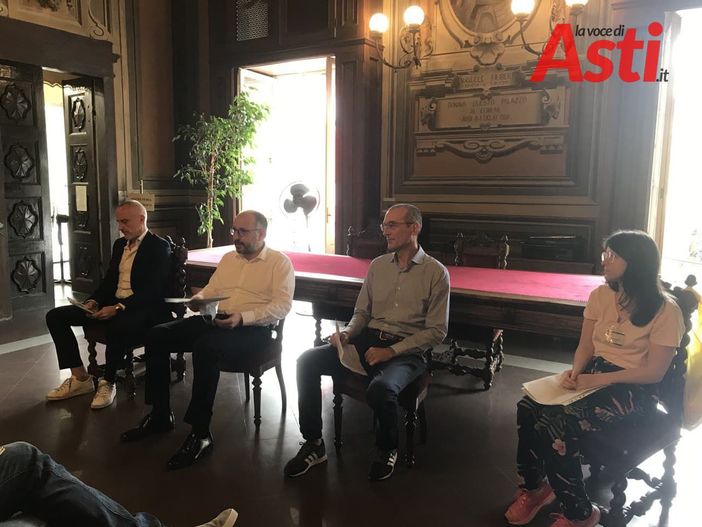 La conferenza stampa di presentazione La conferenza stampa di presentazione