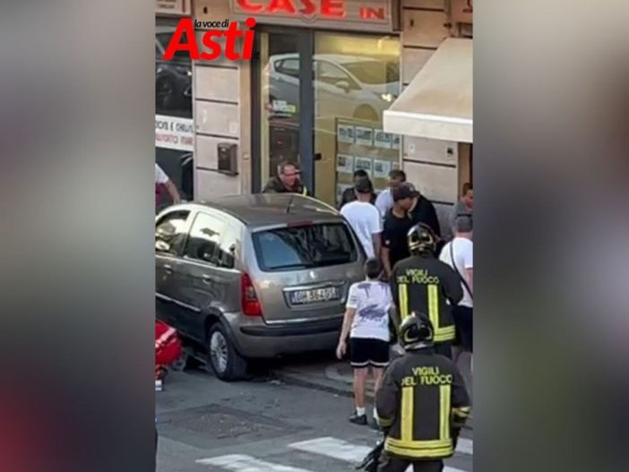 Alcune immagini della violenta rissa di ieri pomeriggio Alcune immagini della violenta rissa di ieri pomeriggio