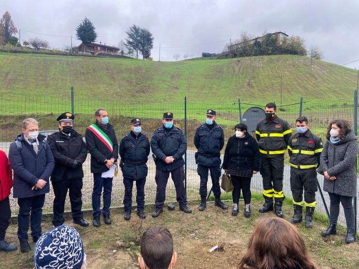 A Canelli la Festa dell'Albero si è celebrata con il raggruppamento Carabinieri Biodiversità A Canelli la Festa dell'Albero si è celebrata con il raggruppamento Carabinieri Biodiversità