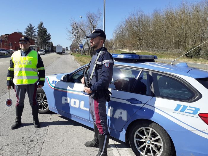 Immagine generica controlli di polizia Immagine generica controlli di polizia