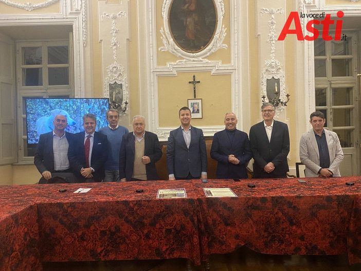 Inaugurata a San Damiano la Fiera nazionale del Tartufo bianco Inaugurata a San Damiano la Fiera nazionale del Tartufo bianco