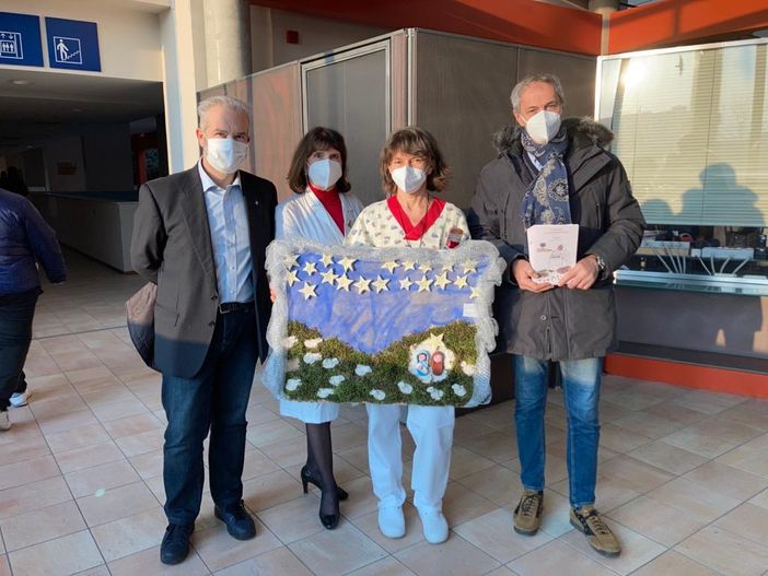 Presepe di sale donato al Cardinal Massaia da Oro Incenso Mirra, atrio ospedale