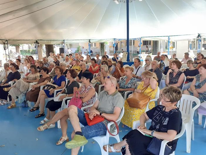 Letteratura: conclusa la rassegna "Il cortile dei lettori, serate con l'autore sotto le stelle" Letteratura: conclusa la rassegna "Il cortile dei lettori, serate con l'autore sotto le stelle"