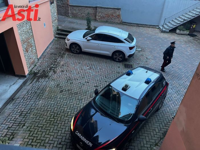 Tragedia di Canelli: i vicini hanno sentito urla e richieste di aiuto. &quot;Il padre non aveva mai dato problemi&quot;