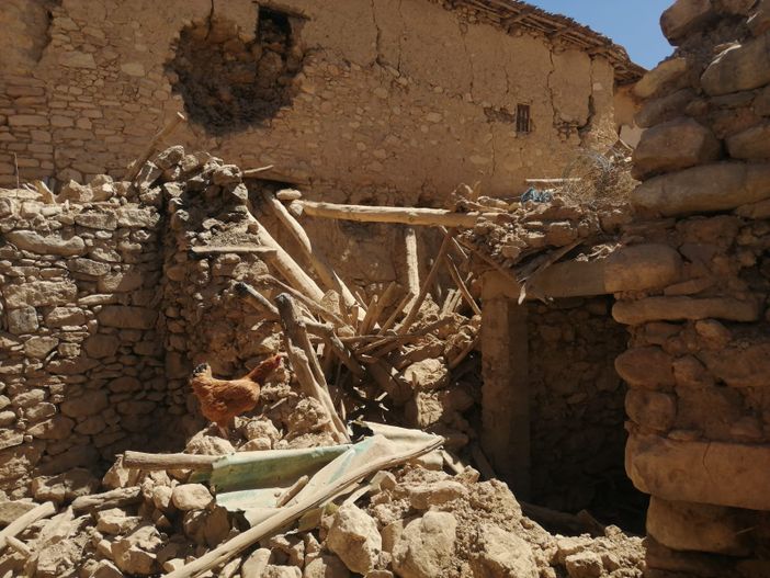 Nelle foto inviate dai contatti dell'imam astigiano, le devastazioni del sisma