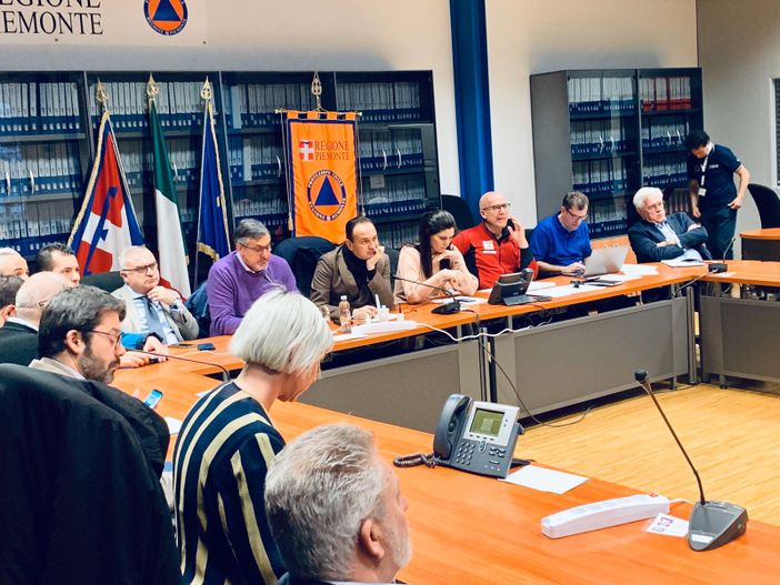 Da domani il Piemonte prova a ripartire. Scuole: lunedì e martedì igienizzazione straordinaria, mercoledì il via alle lezioni [VIDEO]