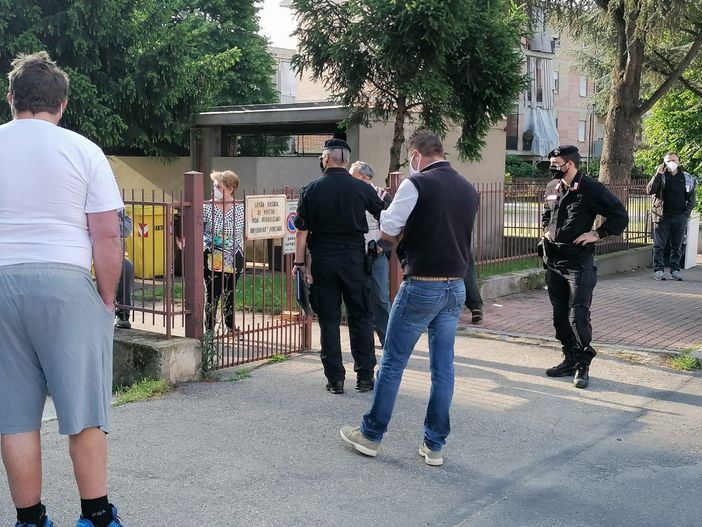 In via Padre Graziano ad Asti, tensioni e assembramenti per protesta contro l'ATC
