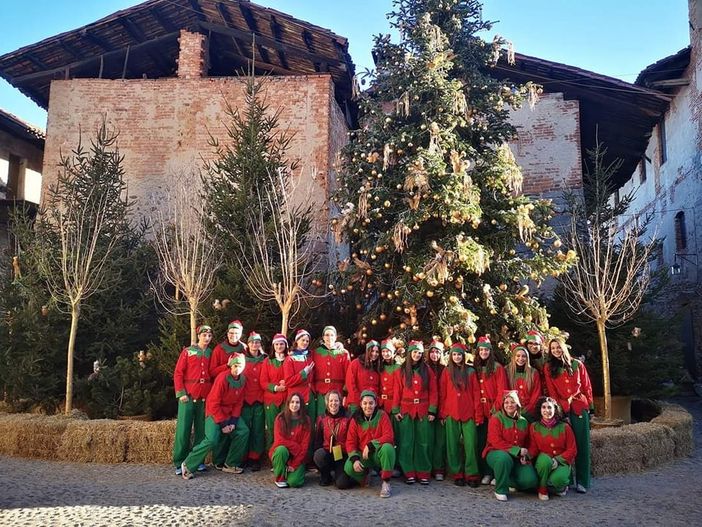 Eventi natalizi nel biellese: Proseguono con successo “Il Borgo di Babbo Natale” a Candelo ed il “Mercatino degli Angeli” a Sordevolo Eventi natalizi nel biellese: Proseguono con successo “Il Borgo di Babbo Natale” a Candelo ed il “Mercatino degli Angeli” a Sordevolo