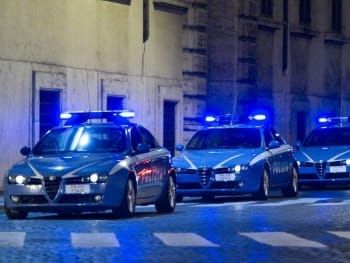 Nottata di controlli della Polizia contro la guida in stato d'ebbrezza o sotto sostanze stupefacenti