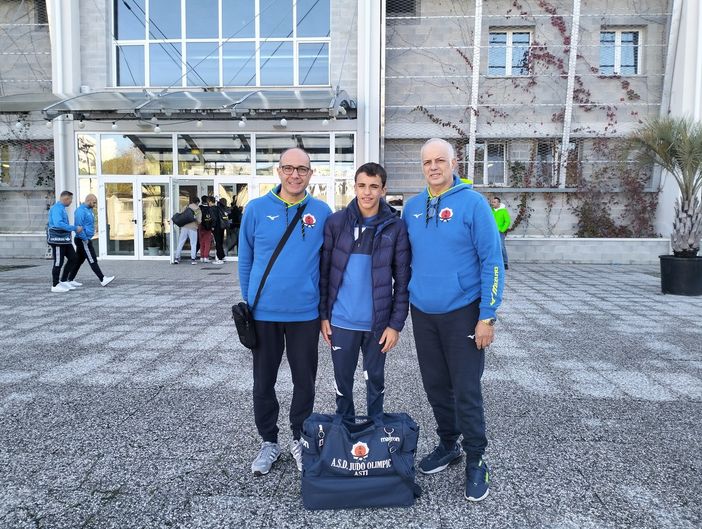 Francesco Grandi con dirigenti della società