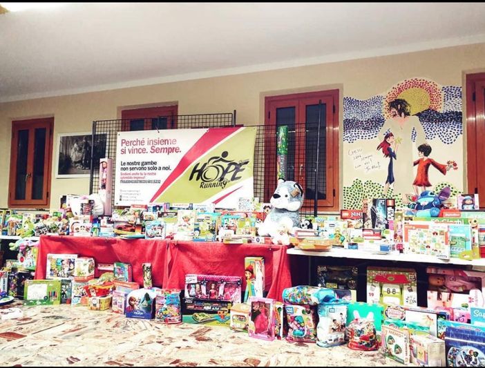 La Hope Running Onlus torna a proporre la bella iniziativa “un giocattolo in dono”