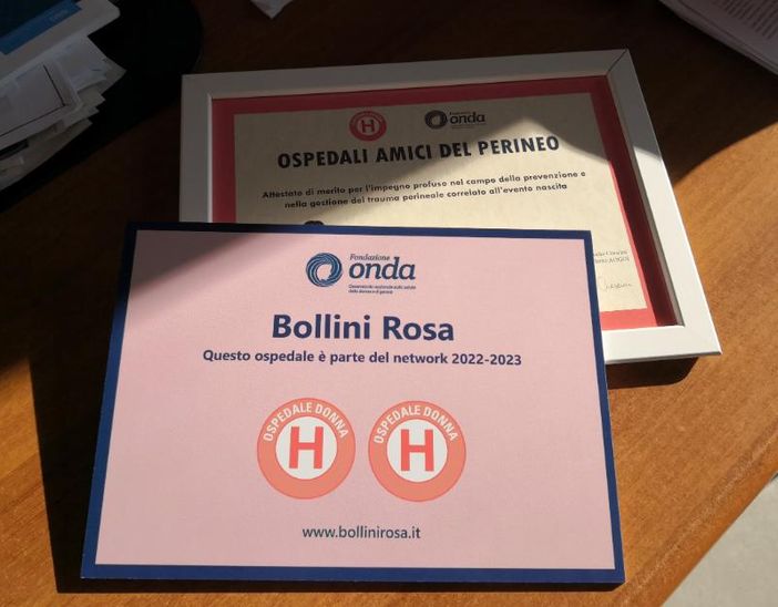 Attenzione alla salute della donna: due bollini rosa all'ospedale di Asti Attenzione alla salute della donna: due bollini rosa all'ospedale di Asti