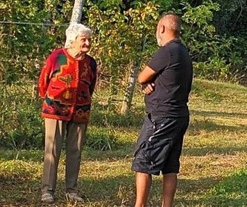 Carla Rabezzana nella vigna &quot;di Papa Francesco&quot; di cui è madrina