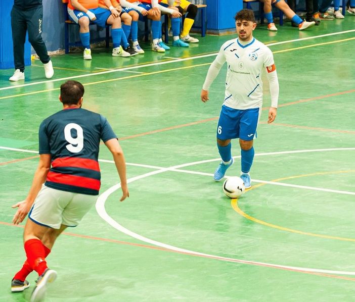 Calcio a 5: vittoria sofferta per la Libertas Antignano: 5-4 sul San Remo 72 Calcio a 5: vittoria sofferta per la Libertas Antignano: 5-4 sul San Remo 72