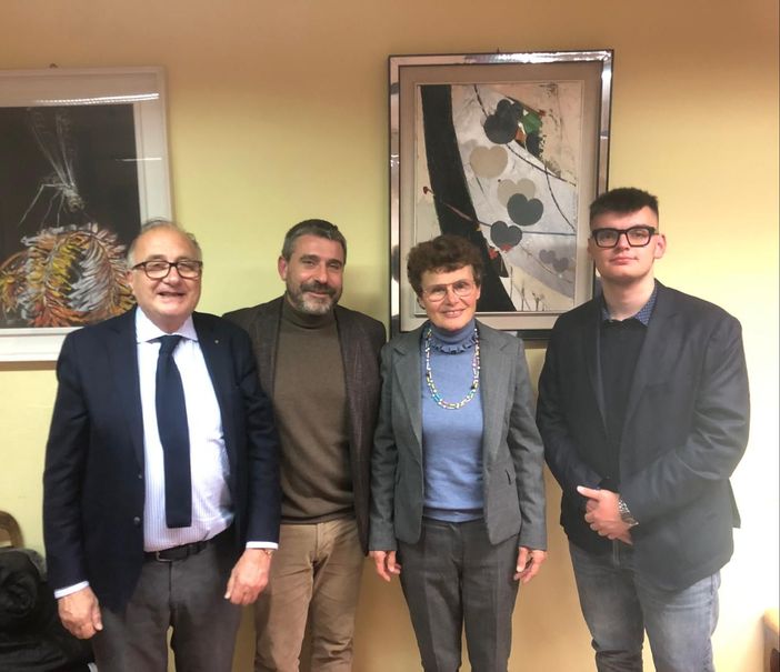 Il presidente di Politeia Maurizio Carcione, il professor Giorgio Barberis, l'assessore alla cultura Ausilia Quaglia, il membro di Politeia Edoardo Scarrone Il presidente di Politeia Maurizio Carcione, il professor Giorgio Barberis, l'assessore alla cultura Ausilia Quaglia, il membro di Politeia Edoardo Scarrone