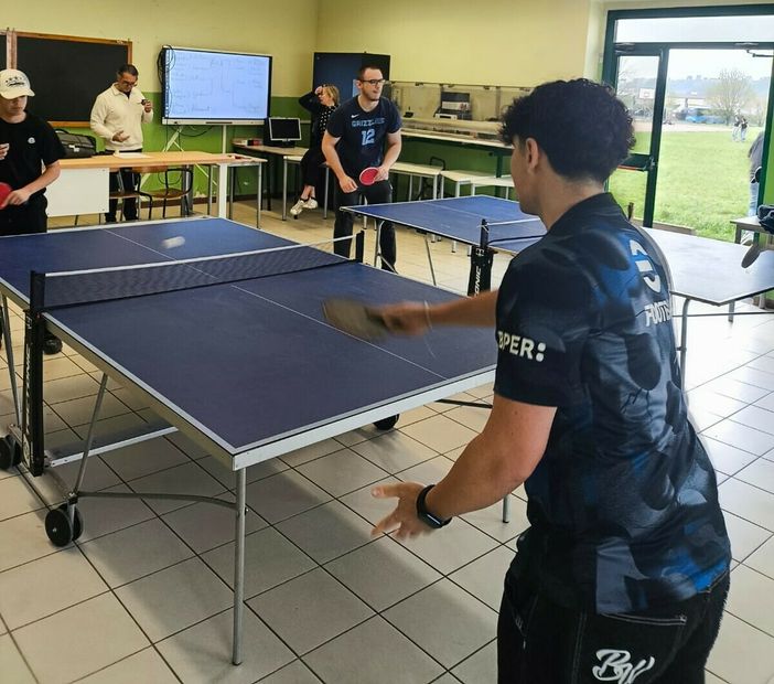 Studenti dell'Andriano durante la cogestione