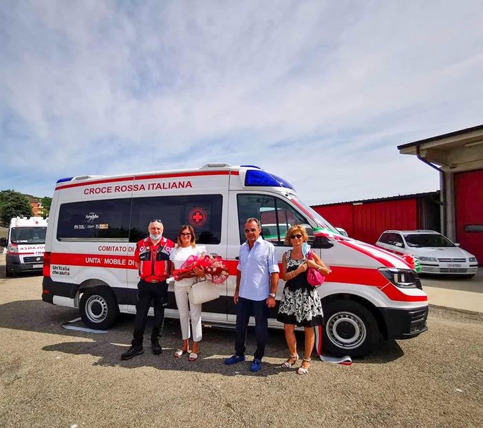 La donazione dell'ambulanza La donazione dell'ambulanza
