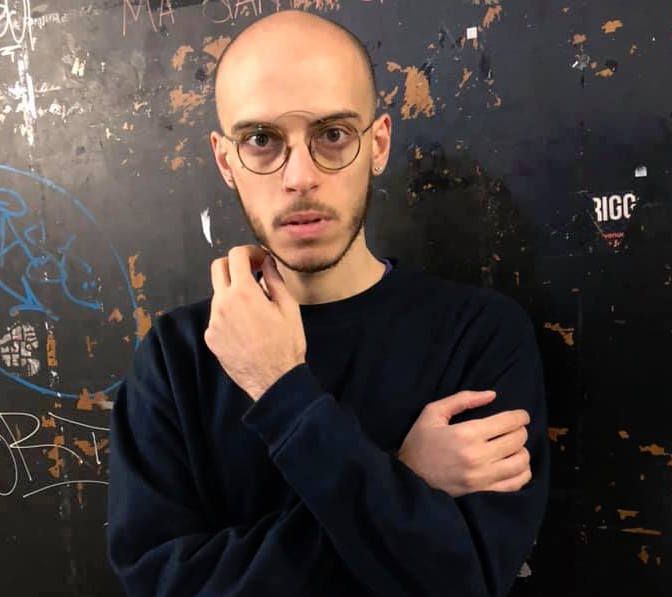 Jonathan Bazzi (foto tratta dal profilo Facebook dell'autore)