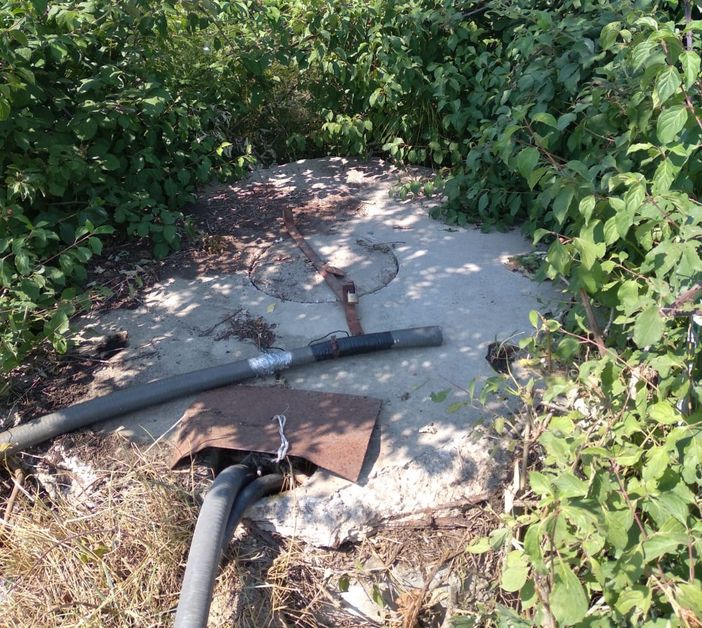 Uno dei pozzi comunali costigliolesi Uno dei pozzi comunali costigliolesi