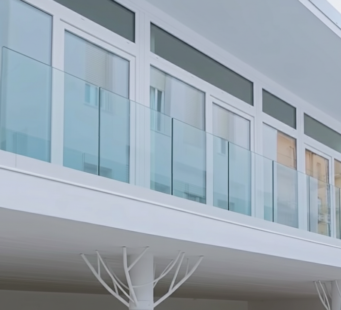 L'esterno della nuova mensa L'esterno della nuova mensa