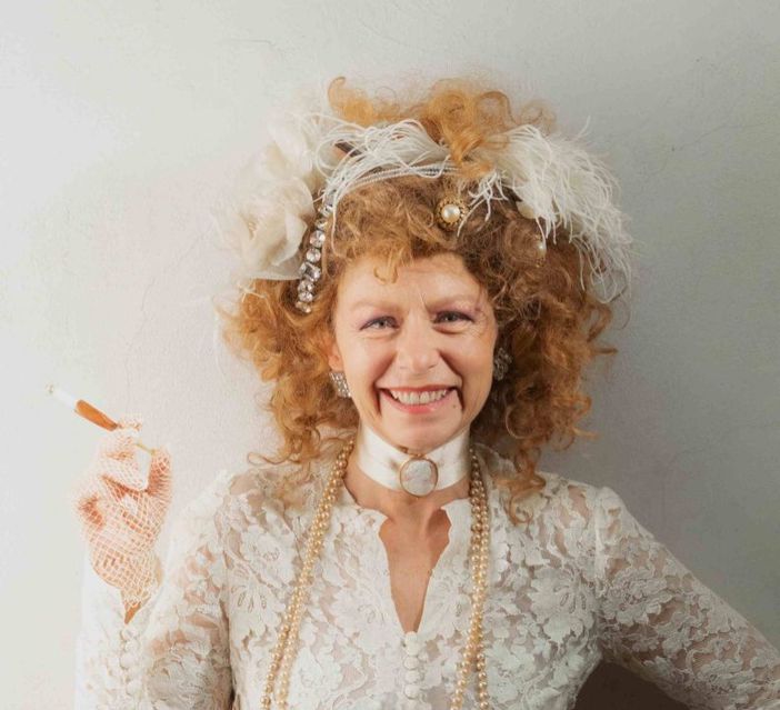 Teatro Alfieri, Amanda Sandrelli è la "Bisbetica domata" di Shakespeare Teatro Alfieri, Amanda Sandrelli è la "Bisbetica domata" di Shakespeare