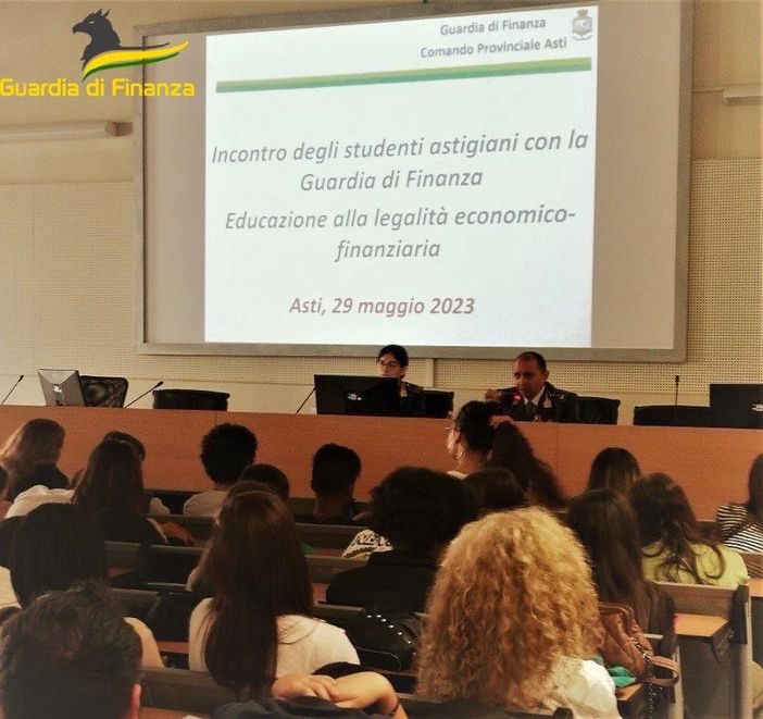 Un momento dell'incontro svoltosi in mattinata nell'Aula Magna del polo universitario