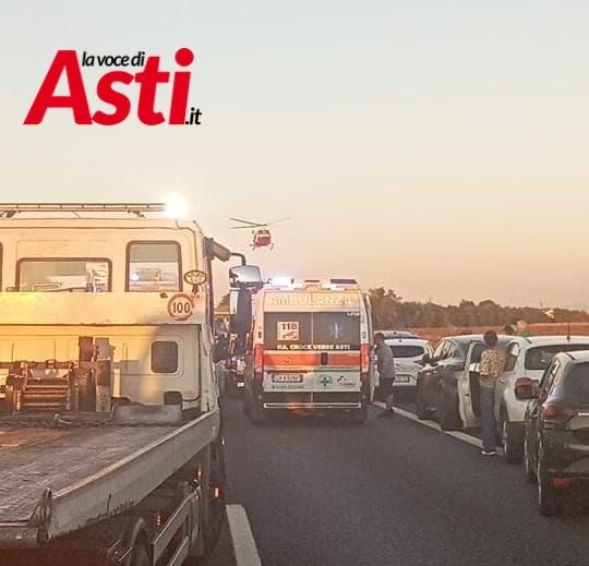 Le immagini dell'incidente e l'arrivo dell'elisoccorso Le immagini dell'incidente e l'arrivo dell'elisoccorso