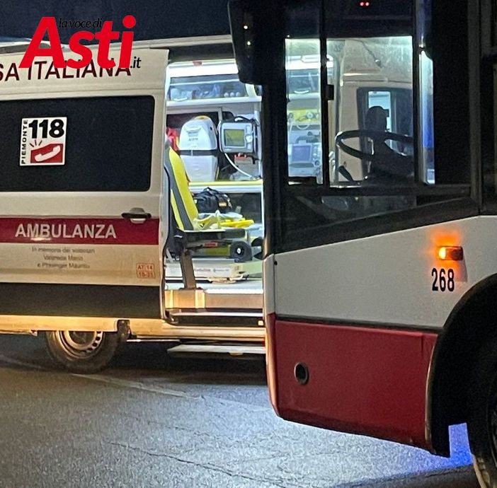 Lunghe code questa mattina per incidente tra sottovia San Fedele e corso Palestro