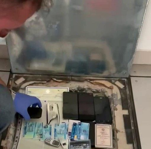 Arrestato dalla Finanza il falsario latitante indagato nell'operazione &quot;Warranty&quot;. Era nascosto in un 'bunker' a Milano (VIDEO)